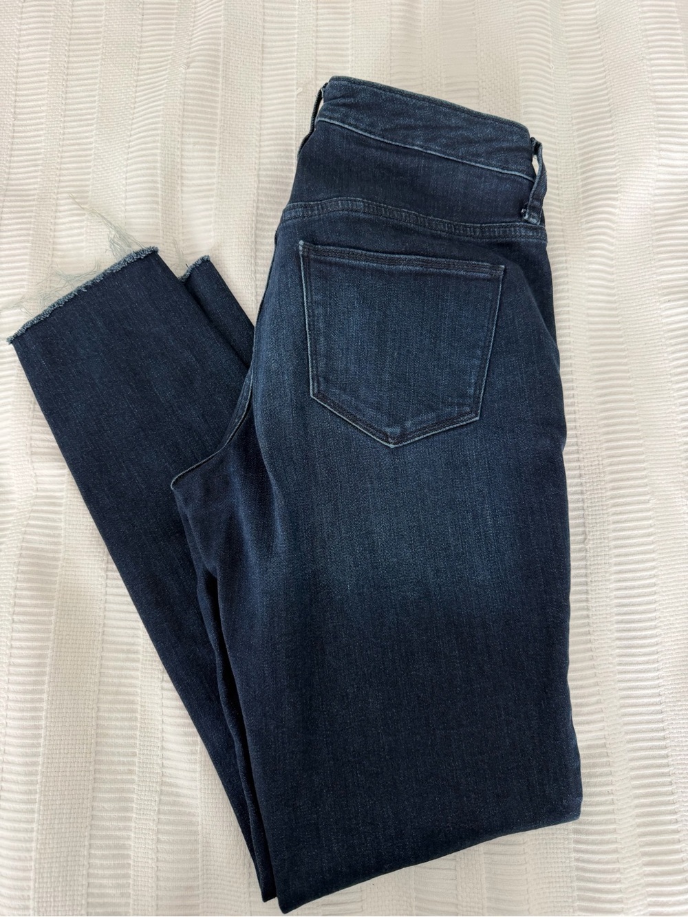 Universal Threads Skinny Jeans - Picture 2 of 4